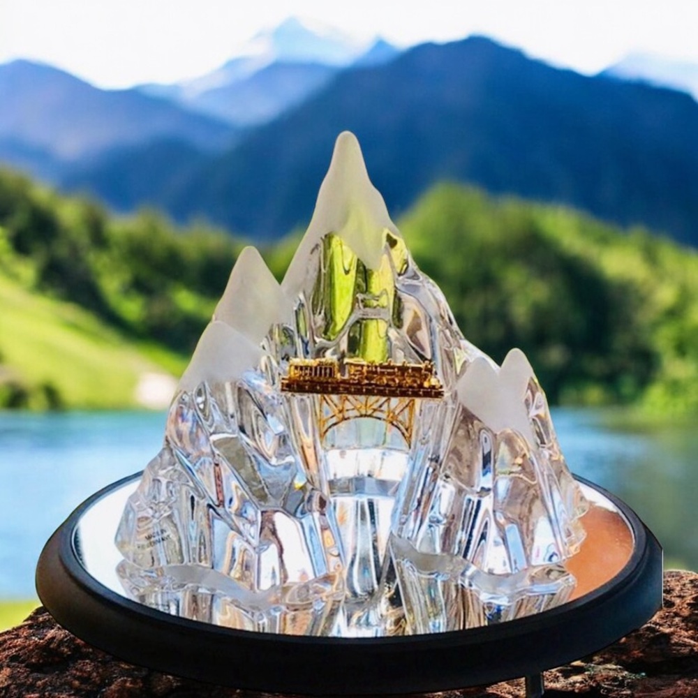 Franklin Mint Crystal Mountain Gold Train w/ Base